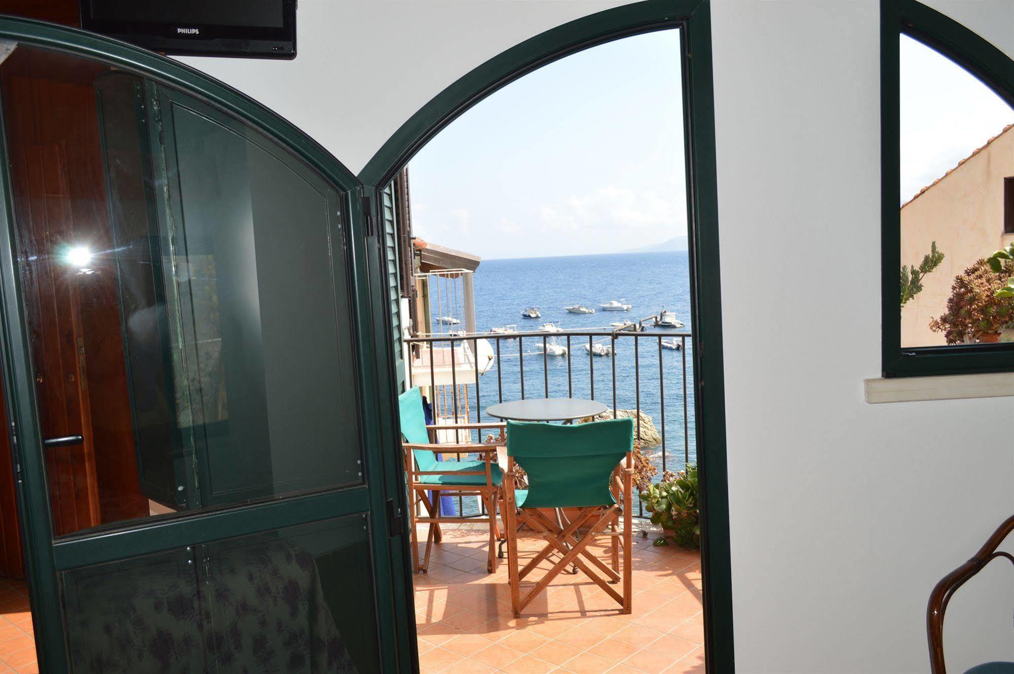 Bed and Breakfast Le Piccole Grotte Scilla Exteriér fotografie